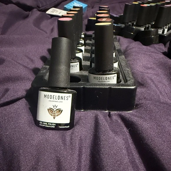 Beetles and Modelones Gel Nail Polish Set